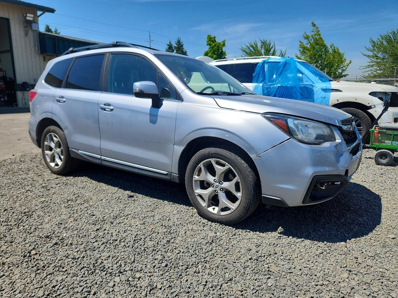 2017 SUBARU FORESTER