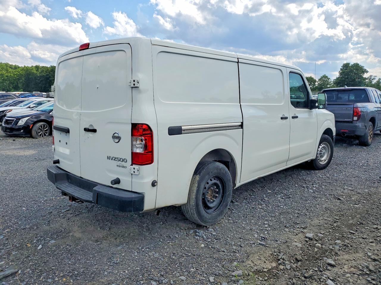 2018 NISSAN NV 2500