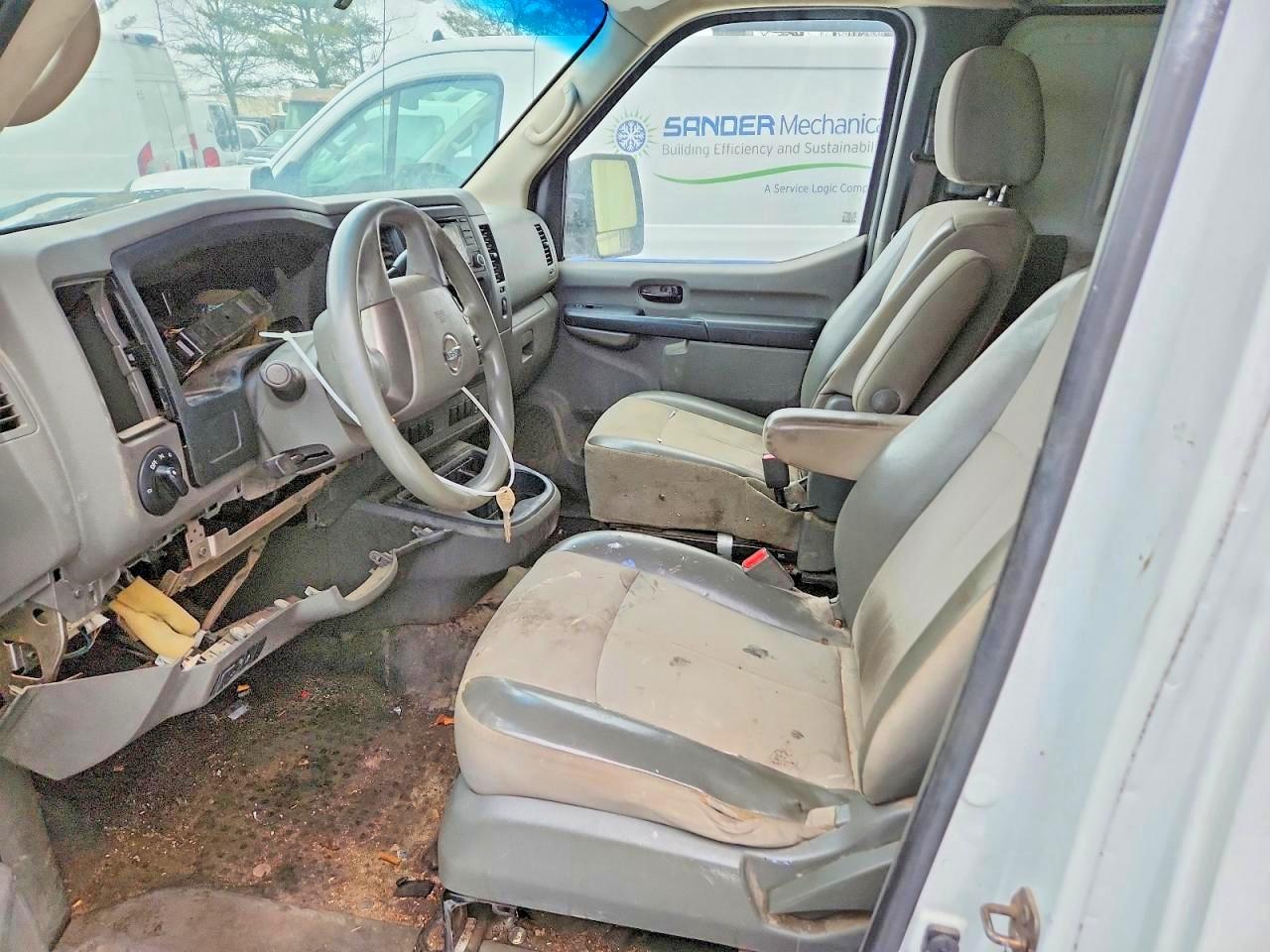2018 NISSAN NV 2500