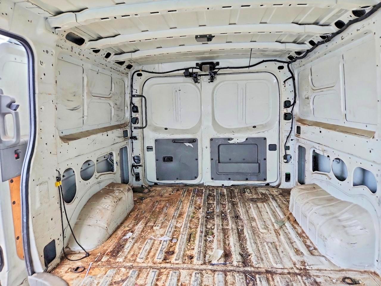 2018 NISSAN NV 2500