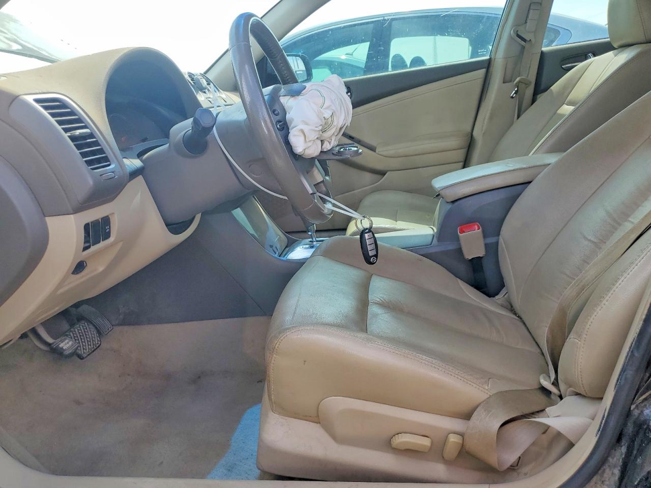 2010 NISSAN ALTIMA