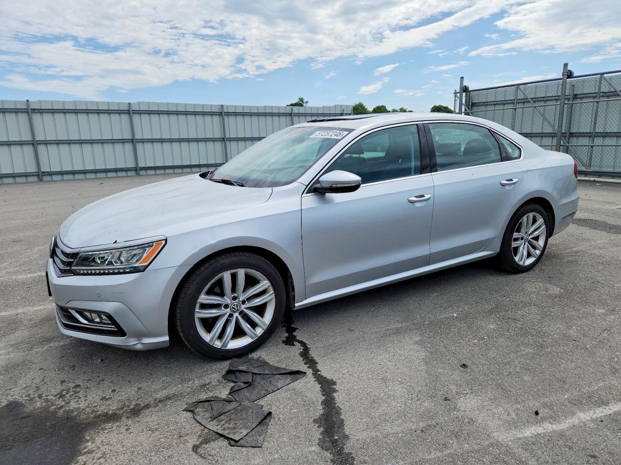 2018 VOLKSWAGEN PASSAT