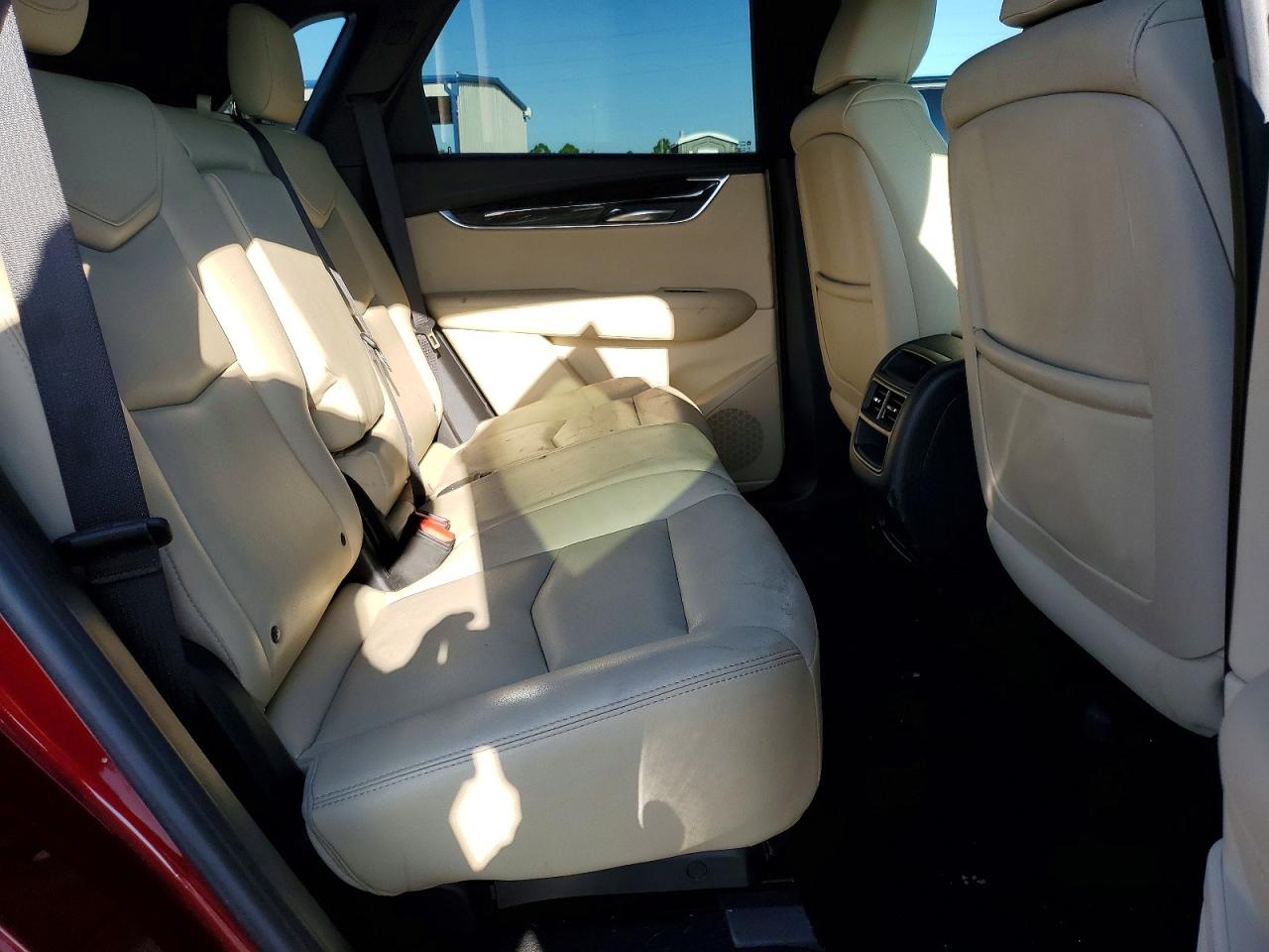 2017 CADILLAC XT5