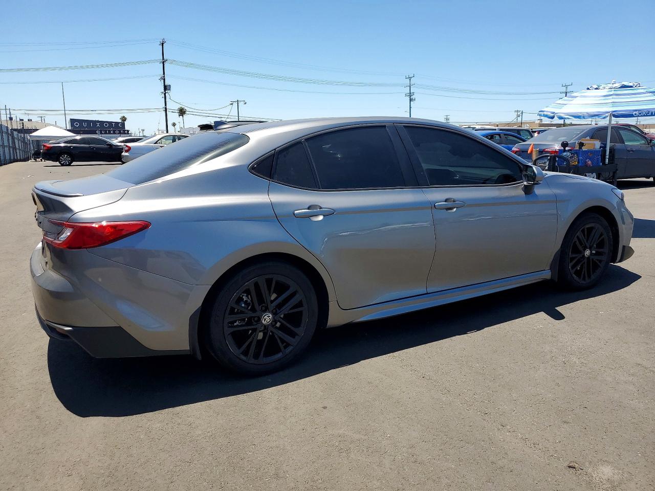 2025 TOYOTA CAMRY