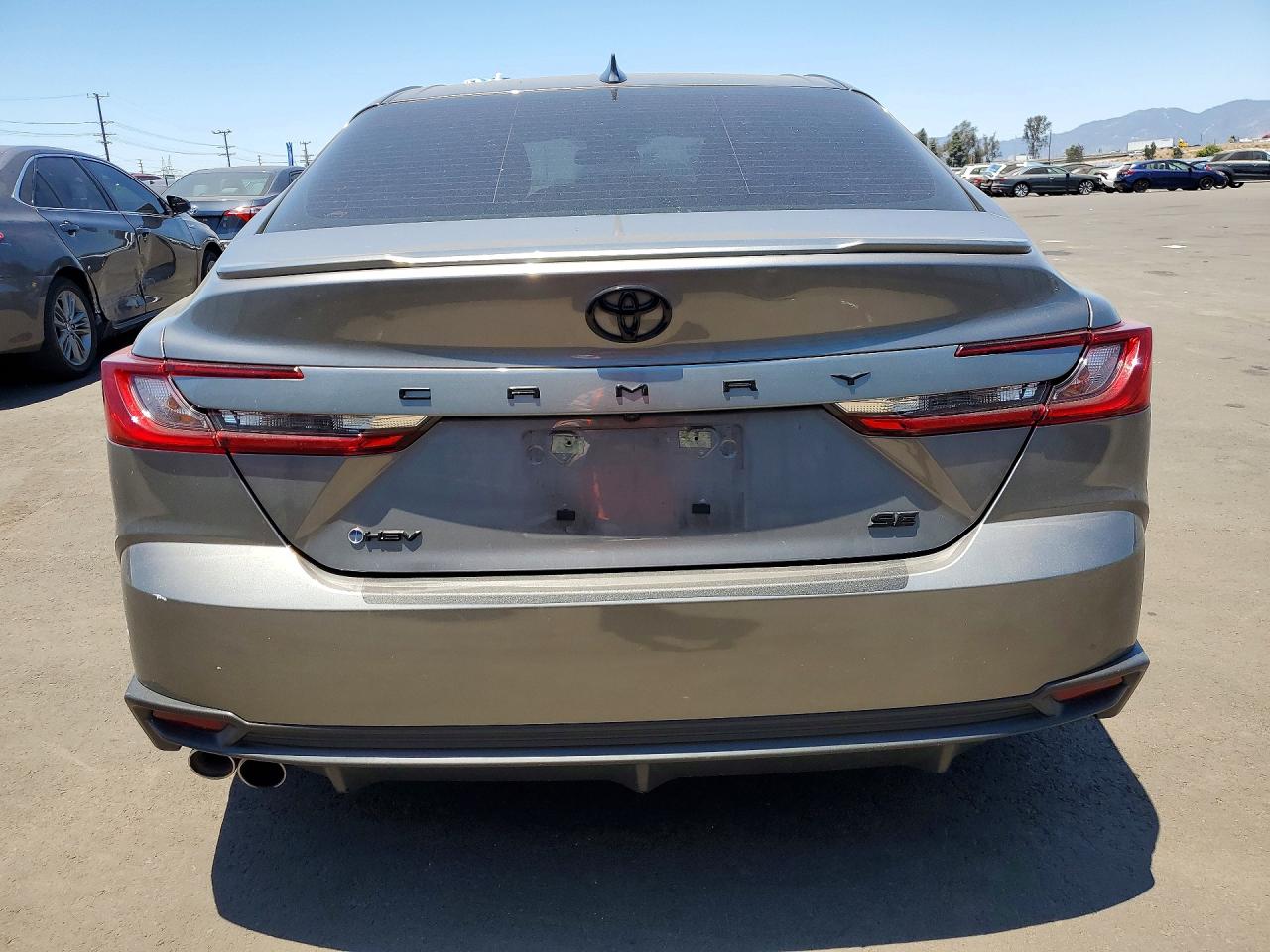 2025 TOYOTA CAMRY