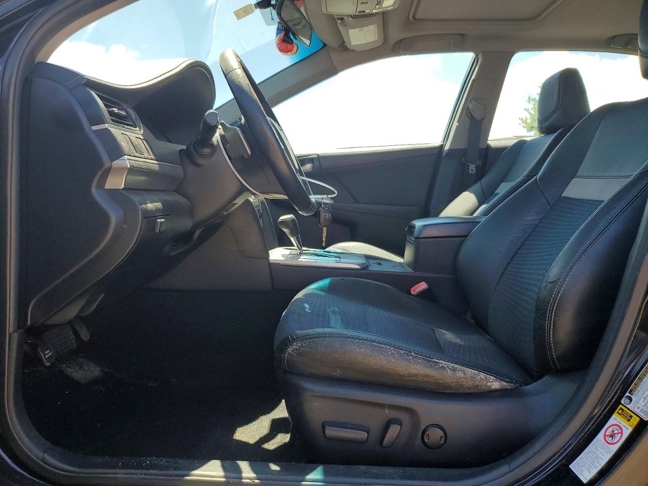 2014 TOYOTA CAMRY