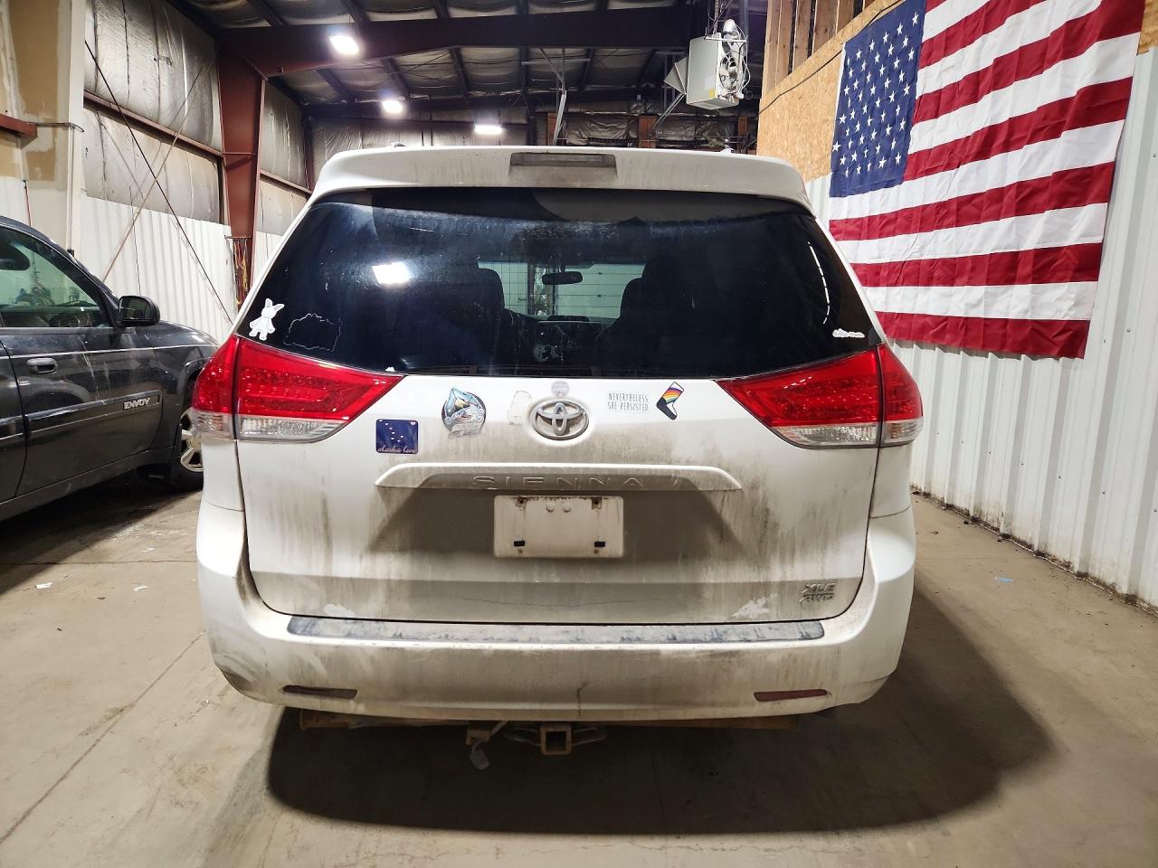2013 TOYOTA SIENNA