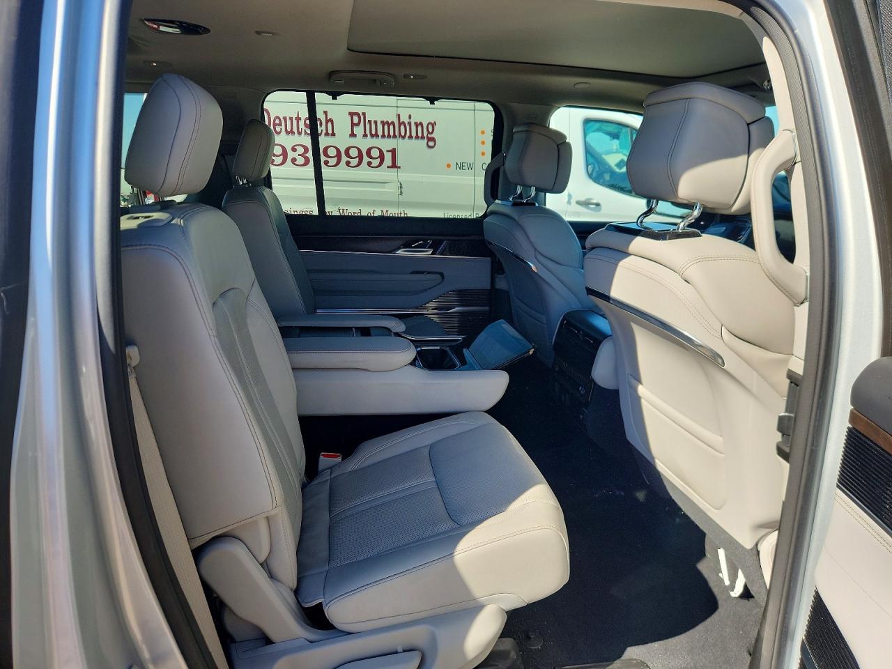 2023 JEEP GRAND WAGO