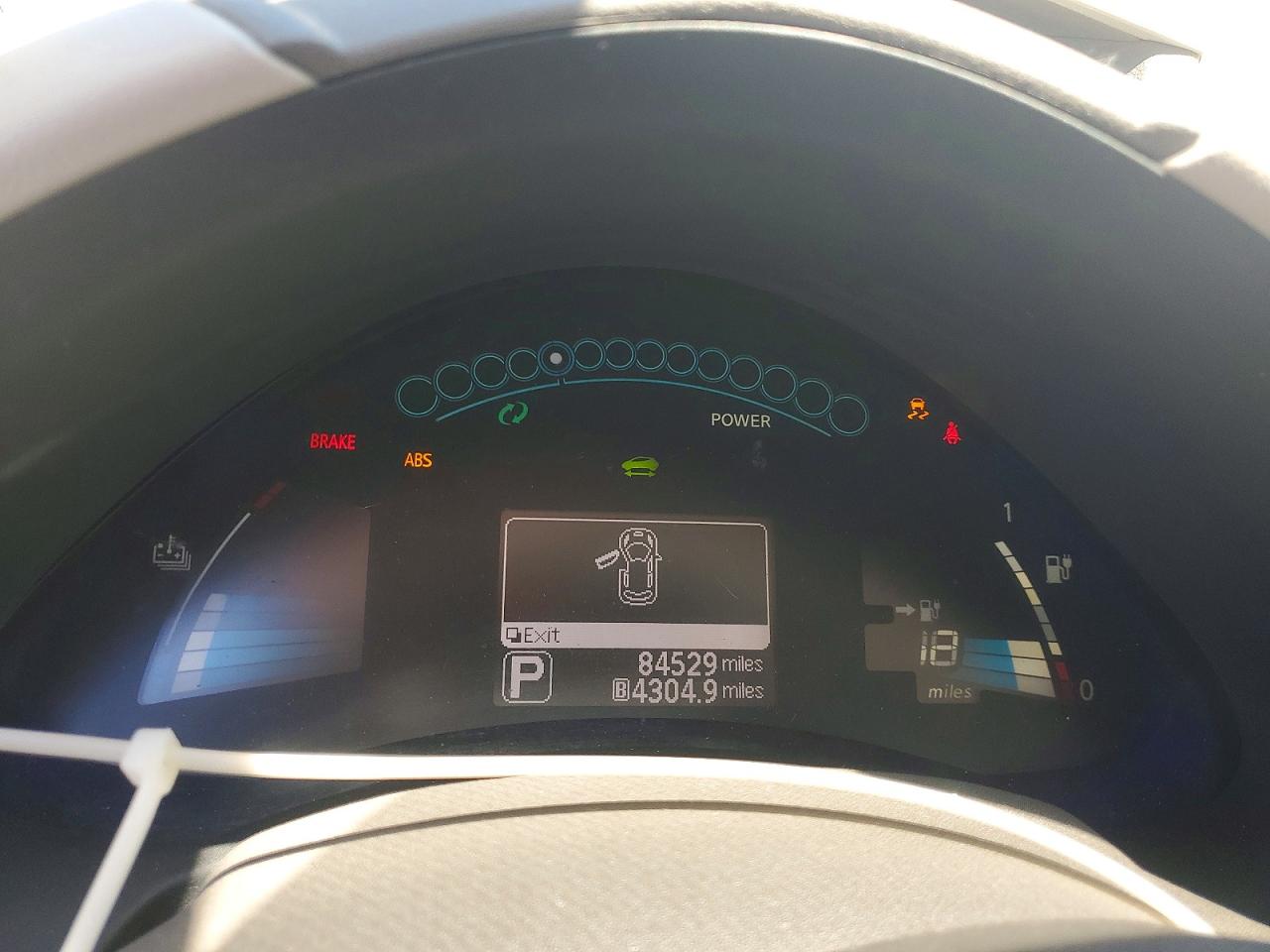 2015 NISSAN LEAF