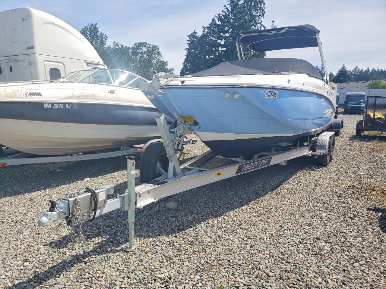2023 MONTEREY BOAT AND T