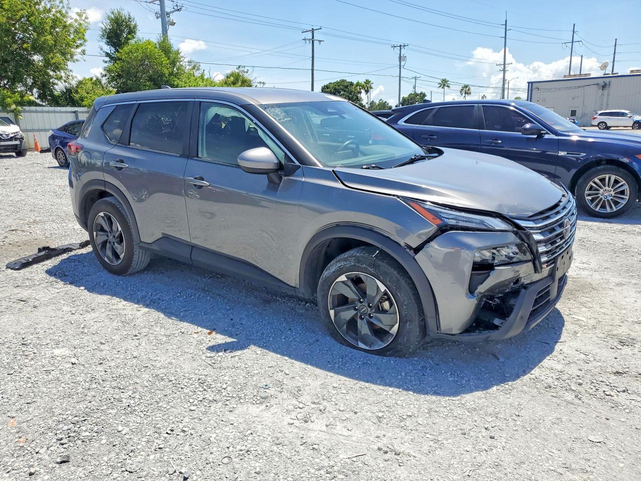 2025 NISSAN ROGUE
