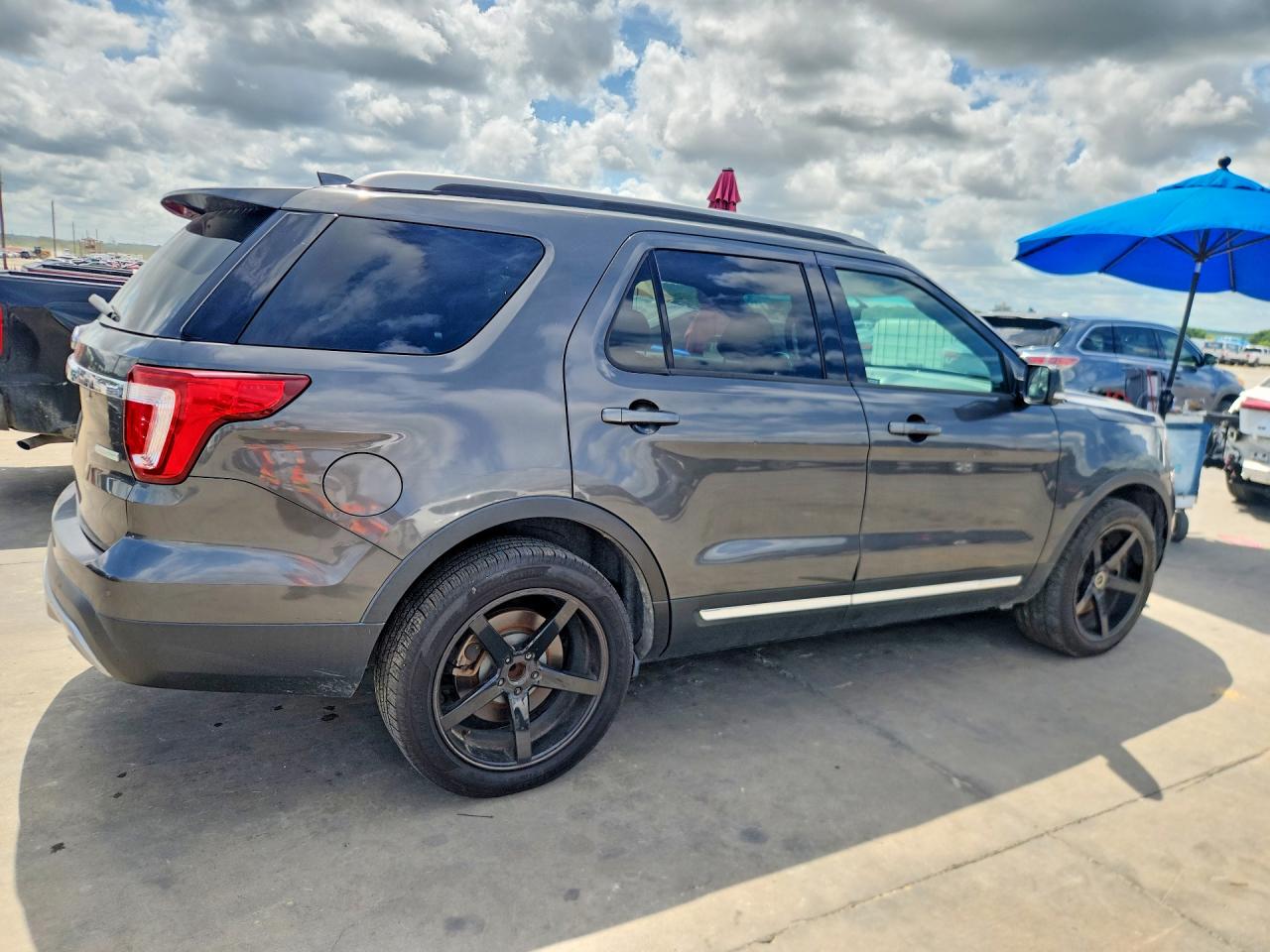 2016 FORD EXPLORER