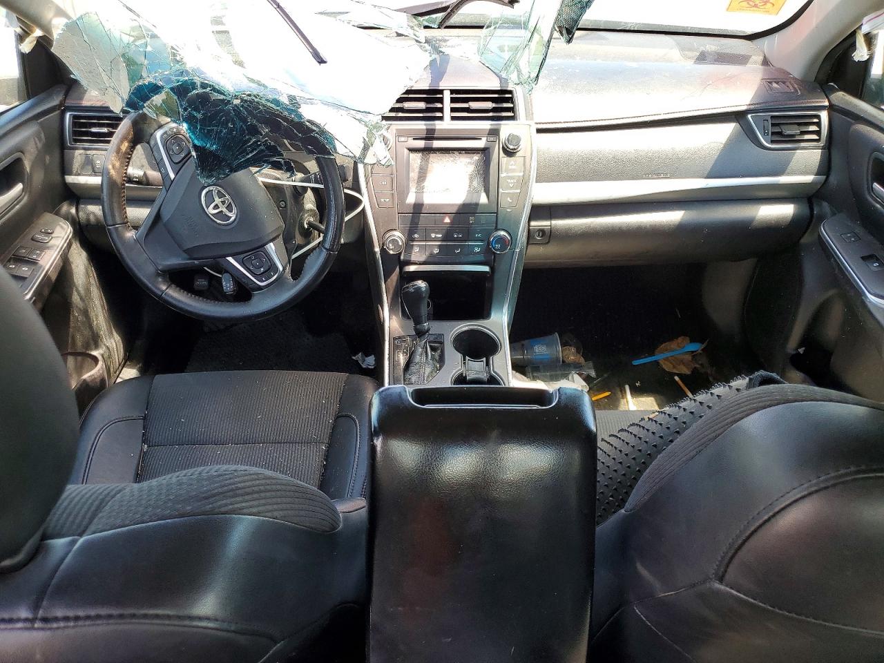 2016 TOYOTA CAMRY