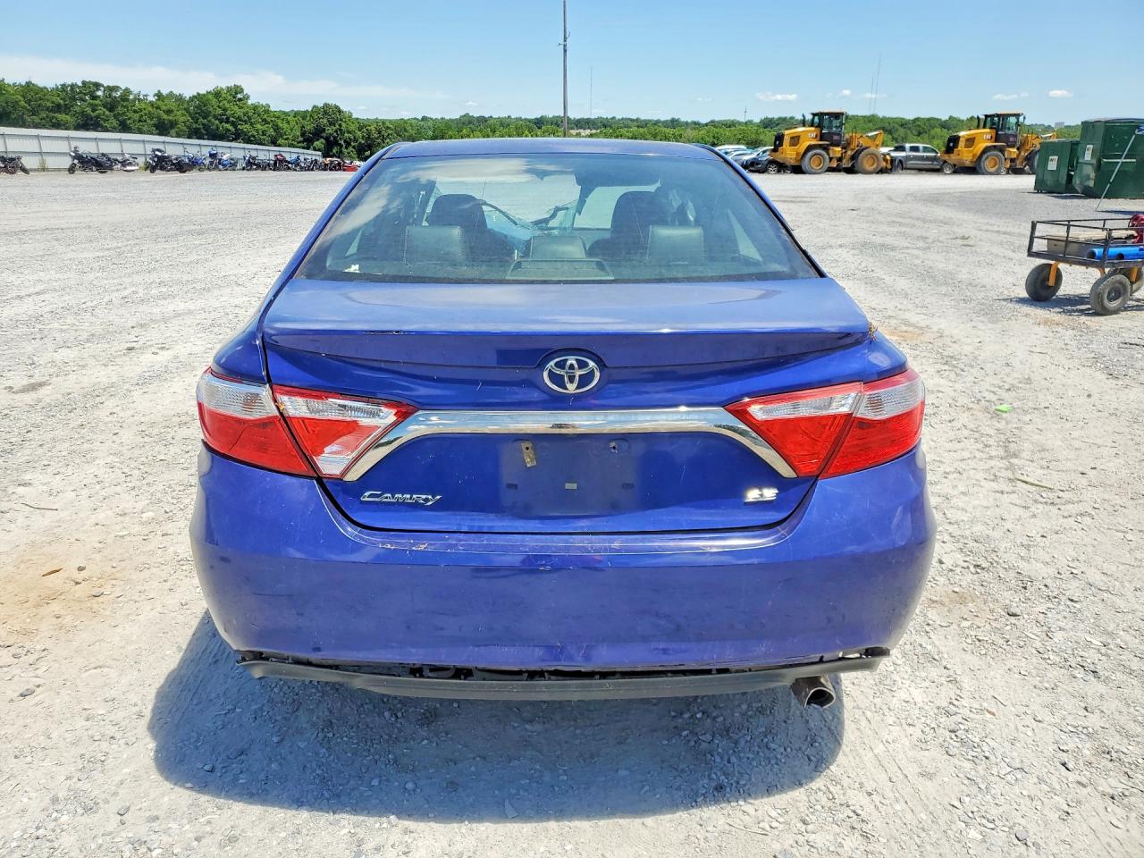 2016 TOYOTA CAMRY