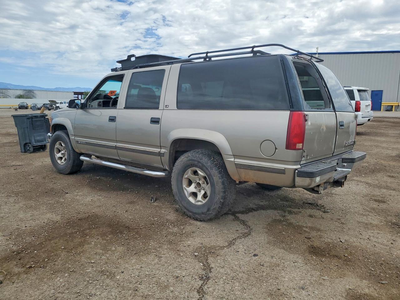 1999 CHEVROLET SUBURBAN