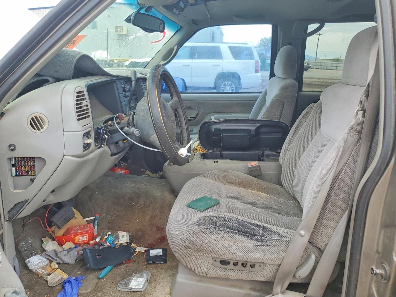 1999 CHEVROLET SUBURBAN