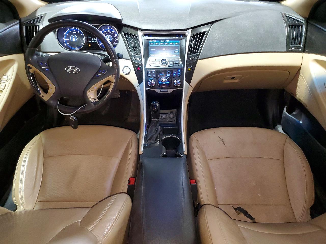 2011 HYUNDAI SONATA