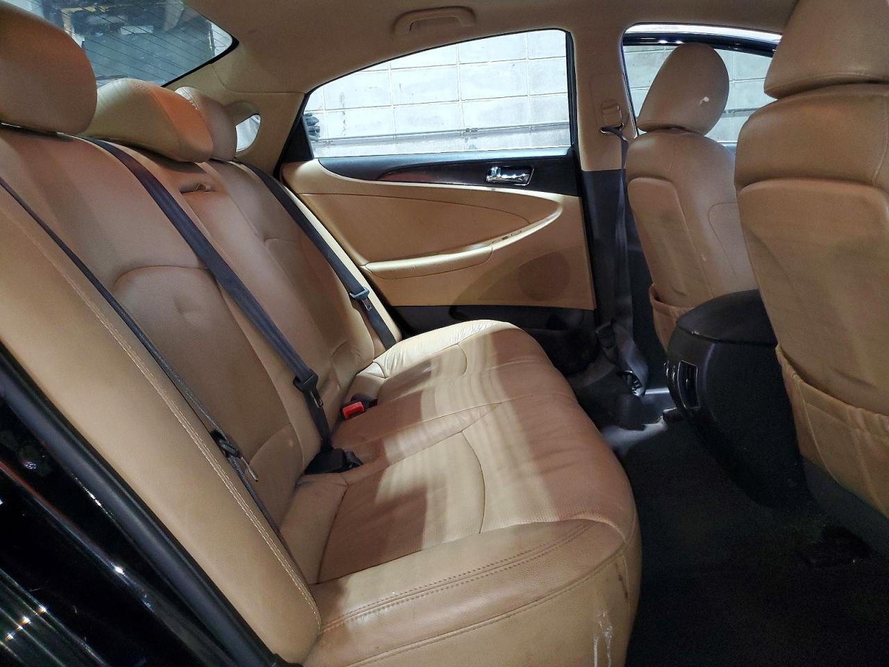2011 HYUNDAI SONATA