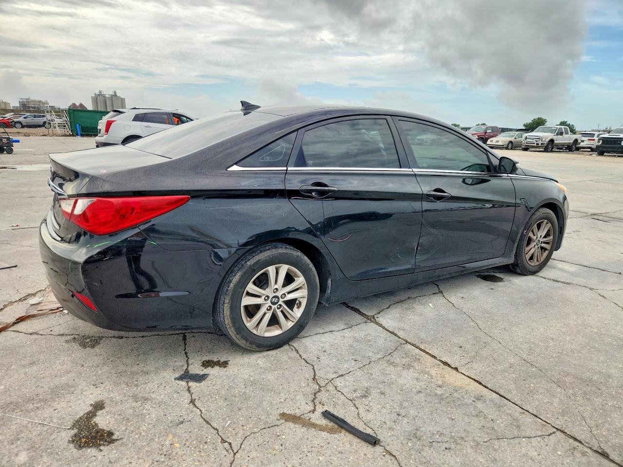 2014 HYUNDAI SONATA