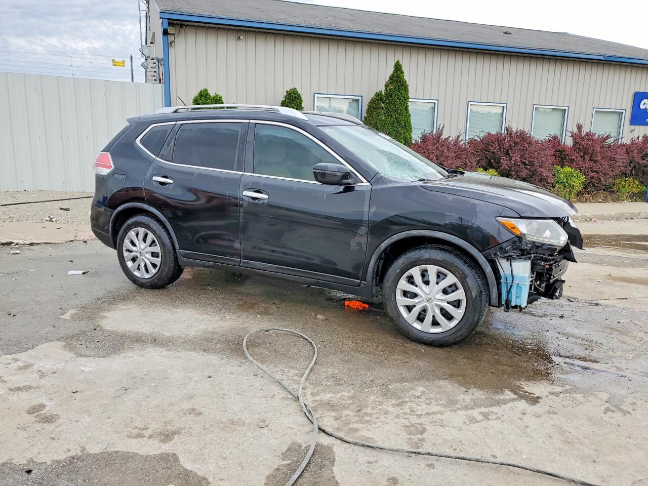 2016 NISSAN ROGUE