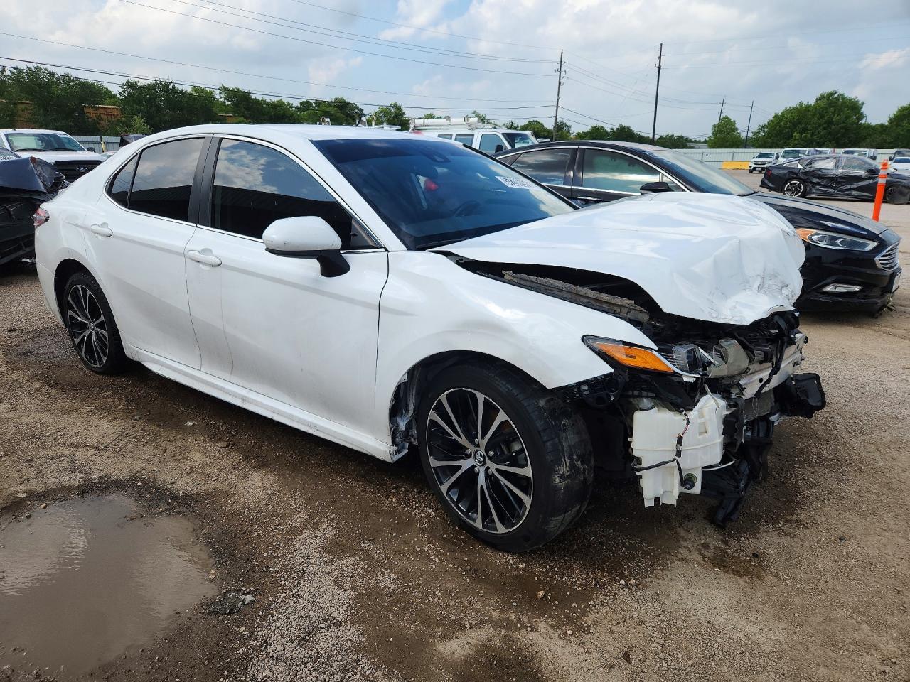 2020 TOYOTA CAMRY