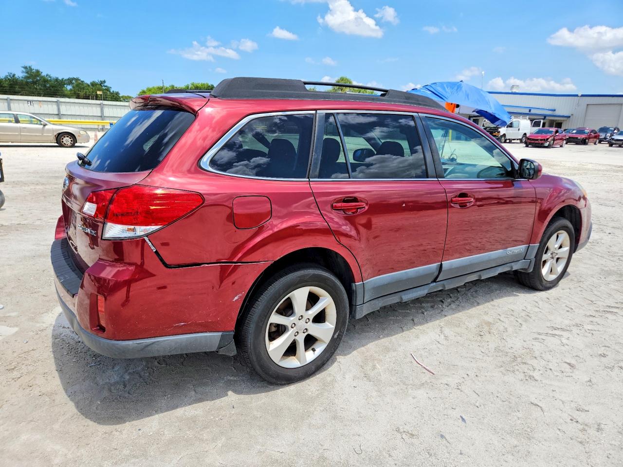 2013 SUBARU OUTBACK