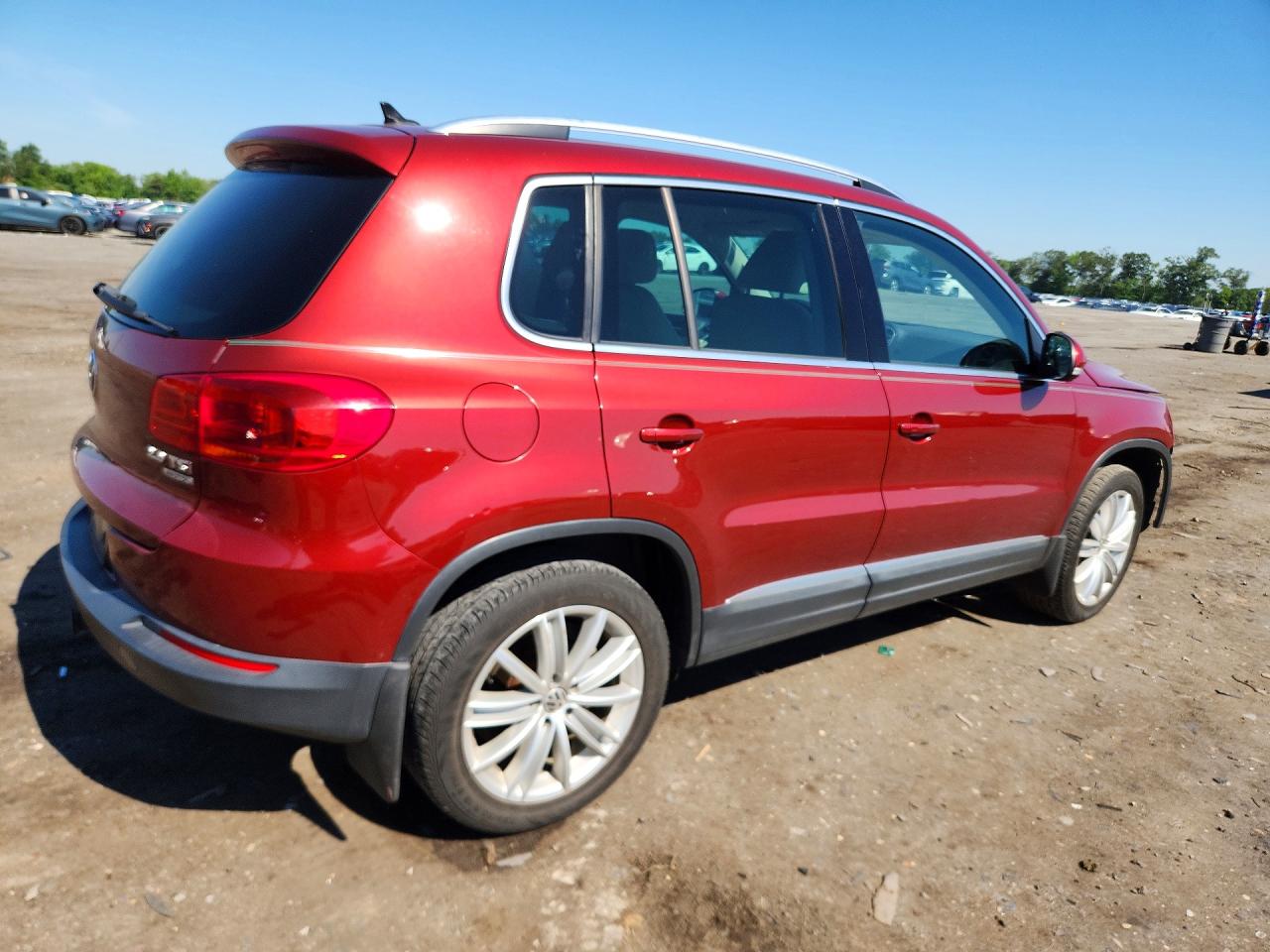 2014 VOLKSWAGEN TIGUAN