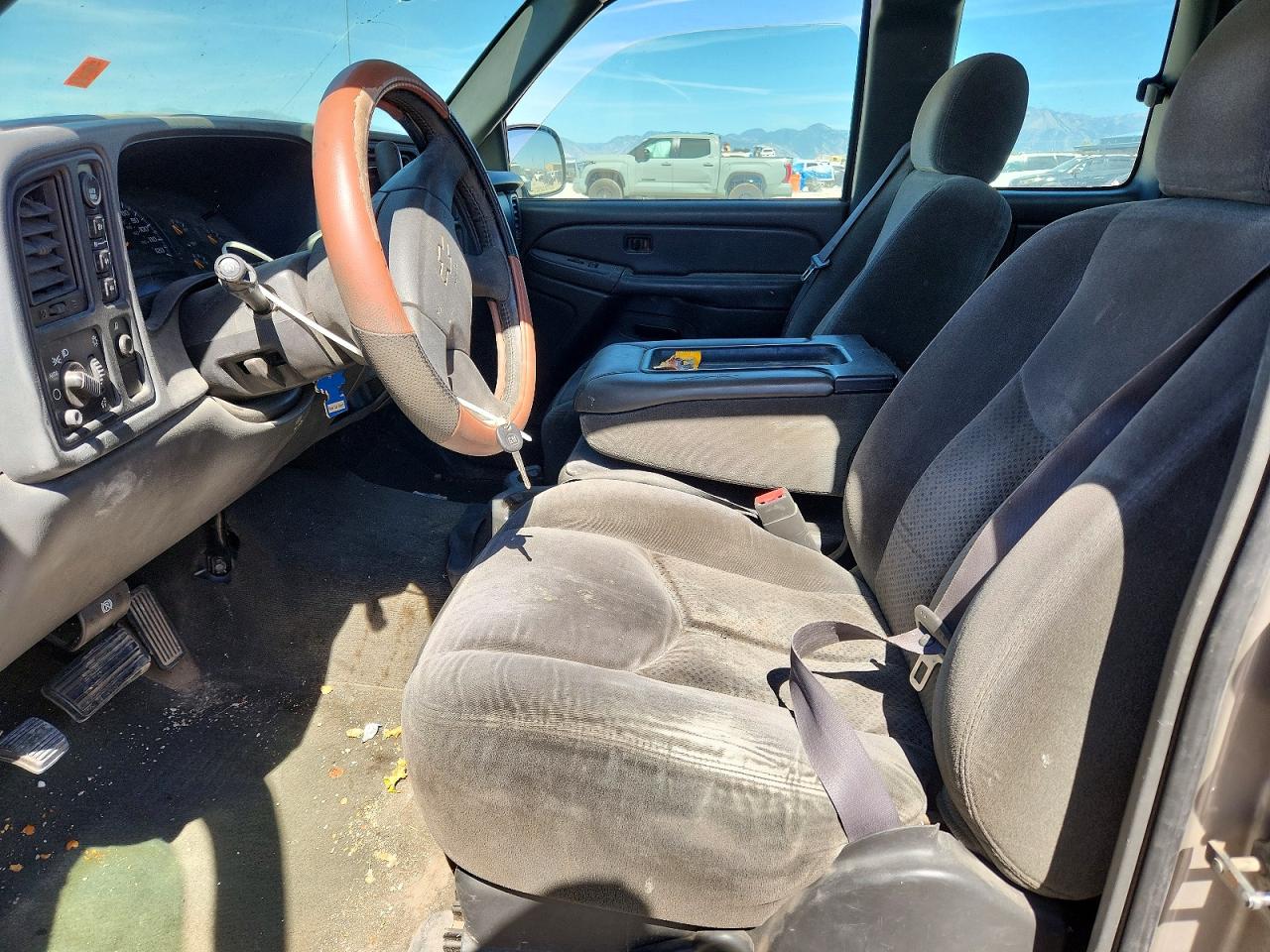 2004 CHEVROLET SILVERADO