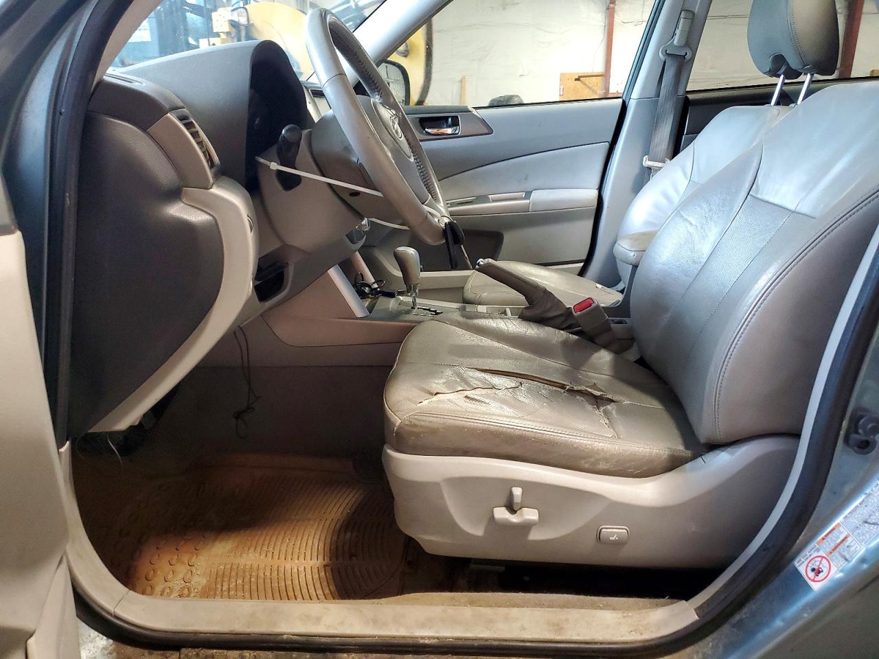 2010 SUBARU FORESTER