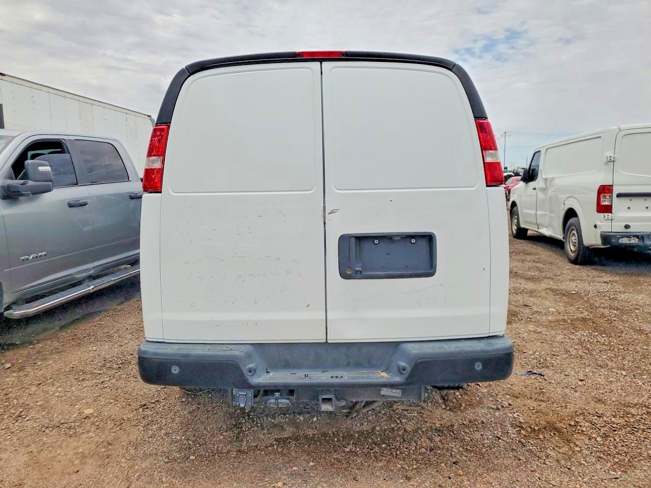 2023 CHEVROLET EXPRESS