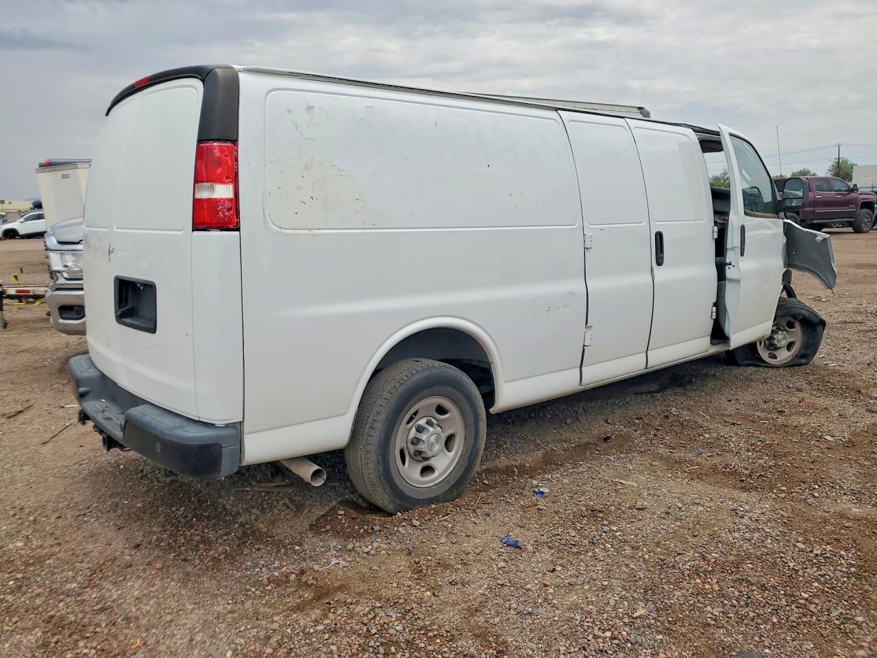 2023 CHEVROLET EXPRESS