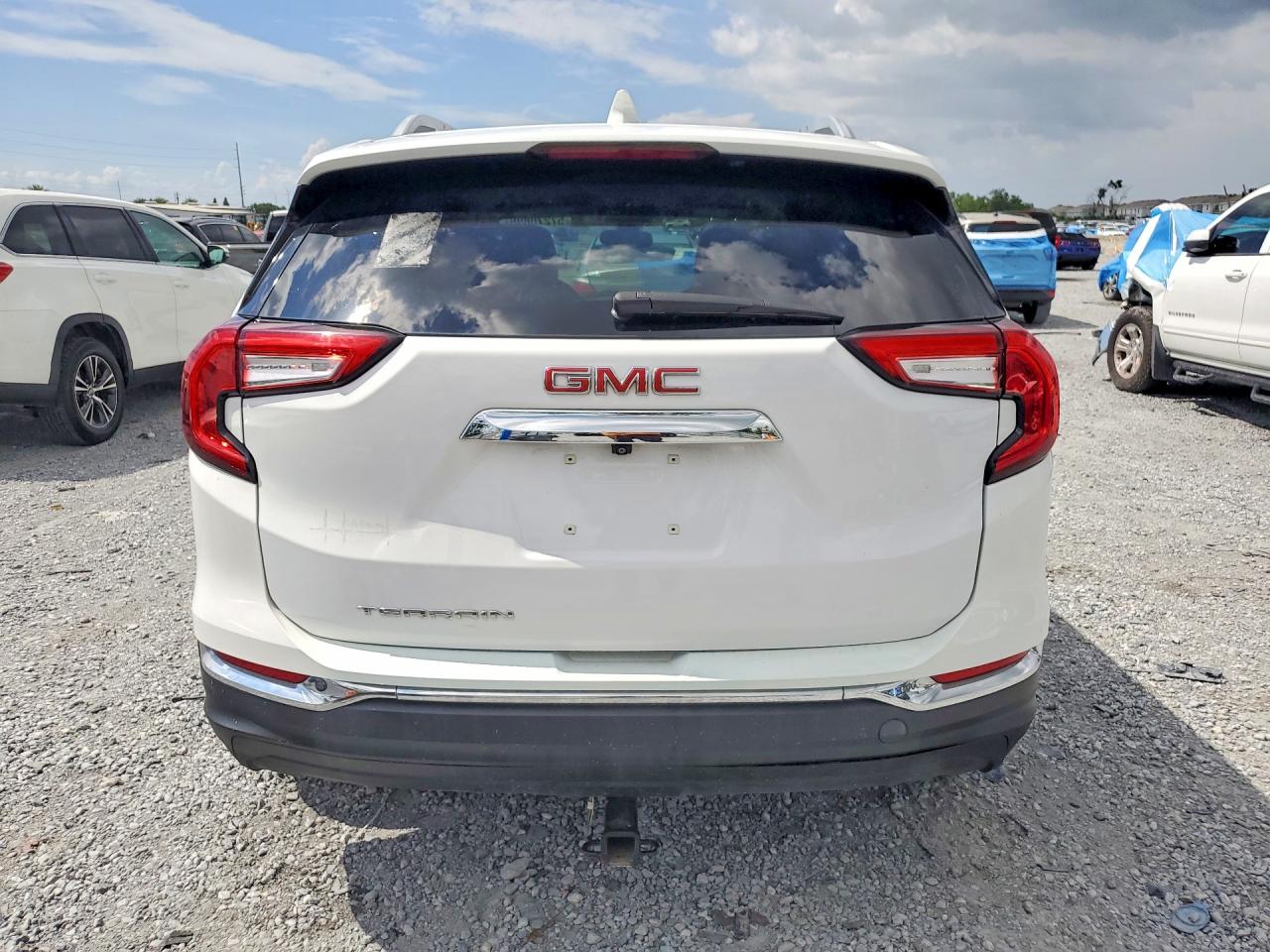 2023 GMC TERRAIN