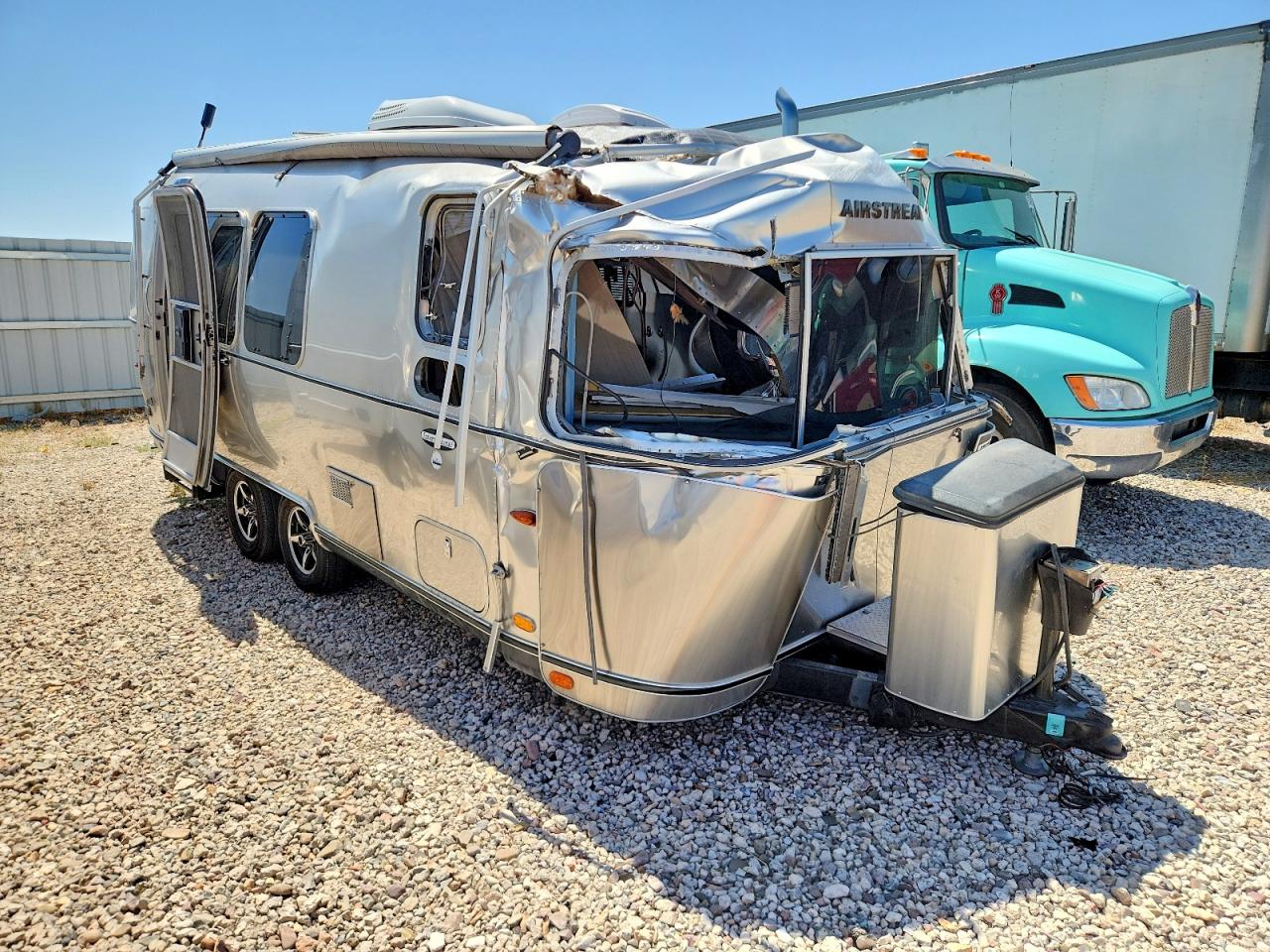 2015 AIRSTREAM INTERNATIO