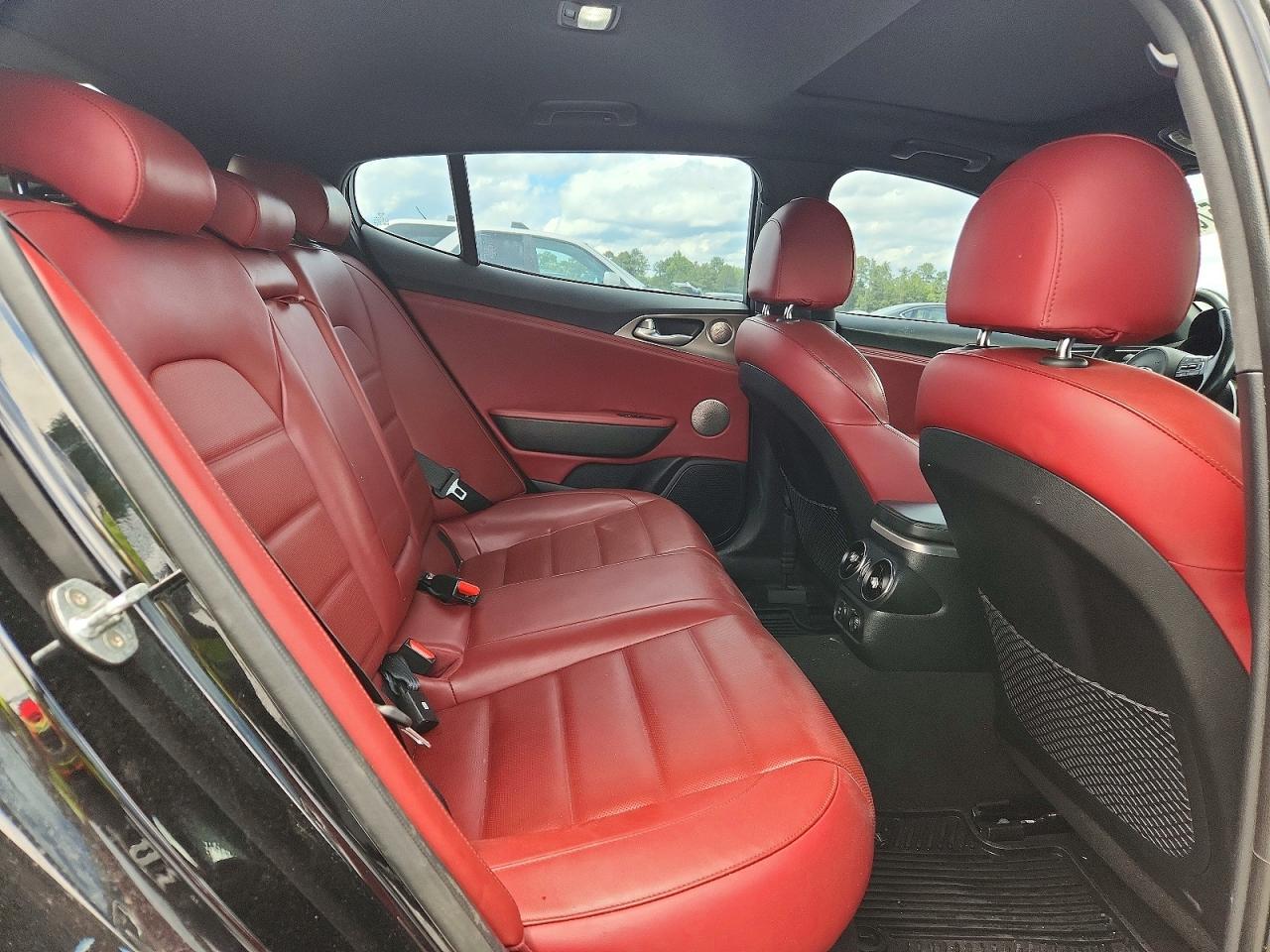 2019 KIA STINGER