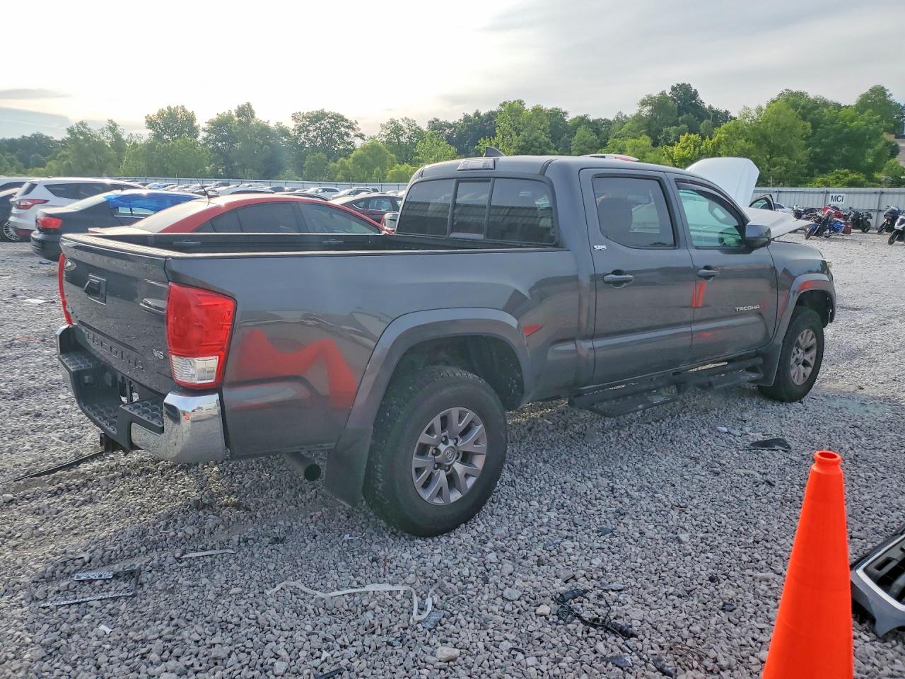 2017 TOYOTA TACOMA