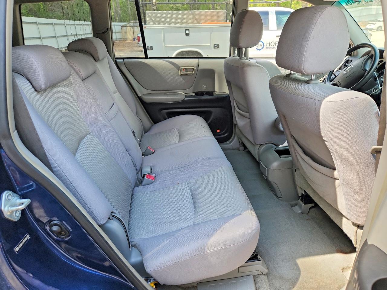 2005 TOYOTA HIGHLANDER