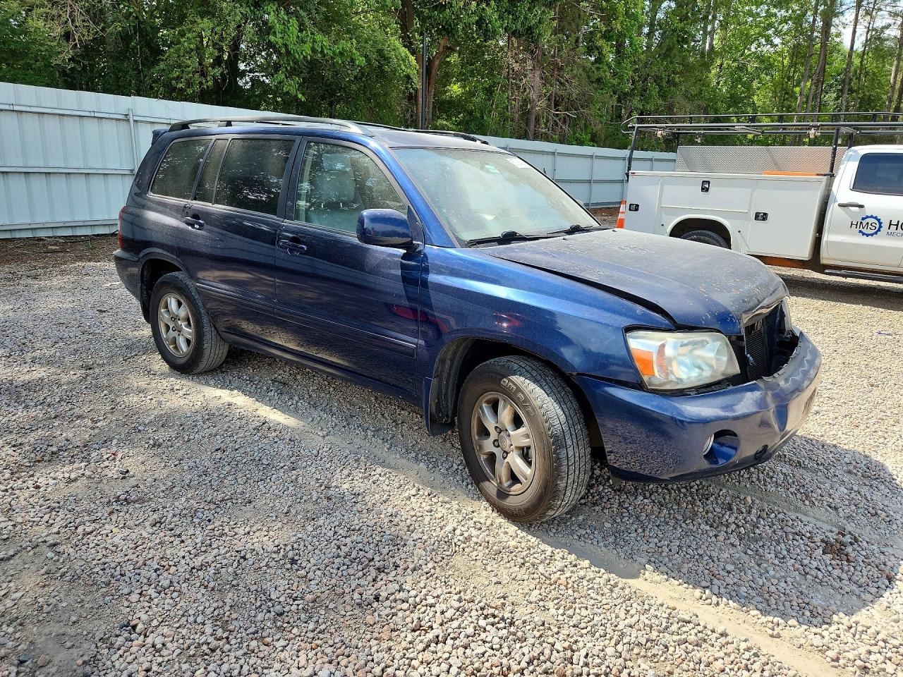 2005 TOYOTA HIGHLANDER
