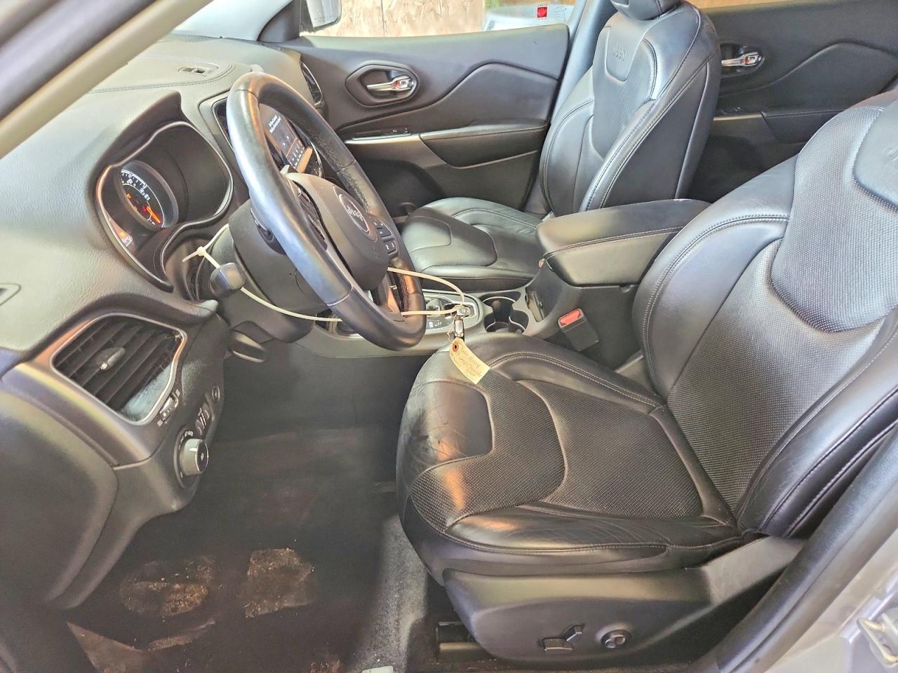 2019 JEEP CHEROKEE