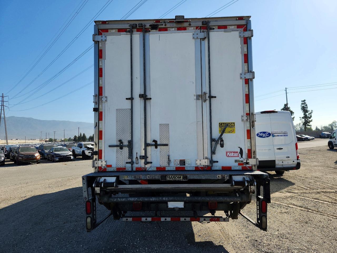 2016 INTERNATIONAL 4000 SERIE