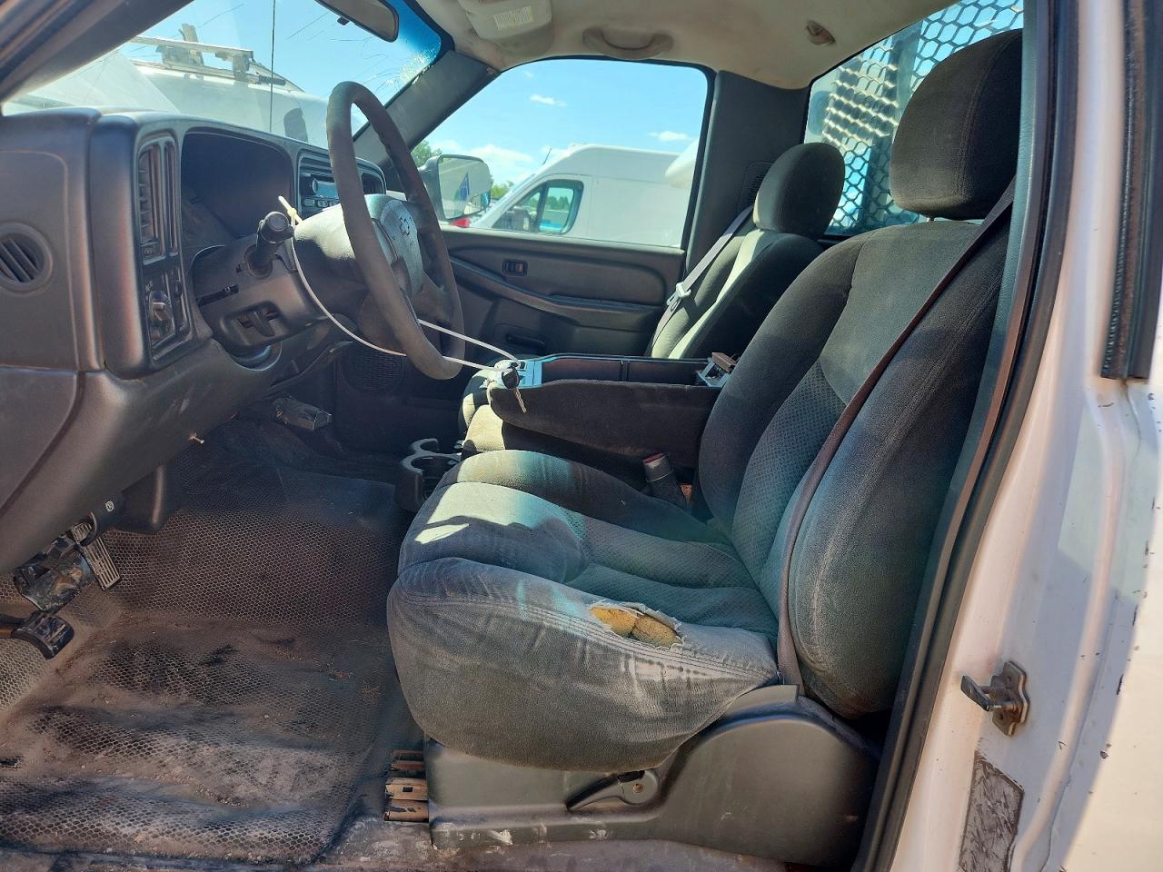 2004 CHEVROLET SILVERADO