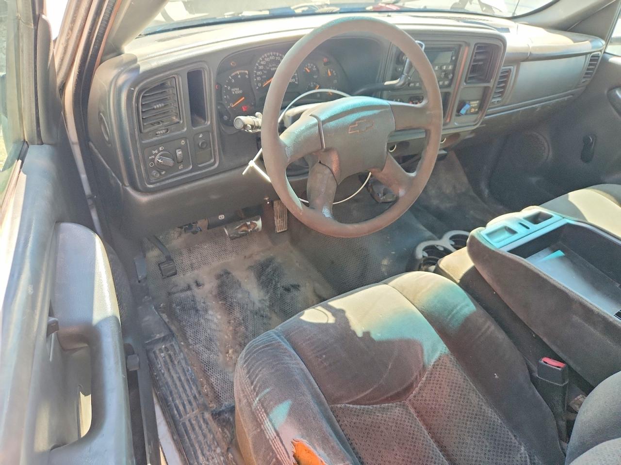 2004 CHEVROLET SILVERADO