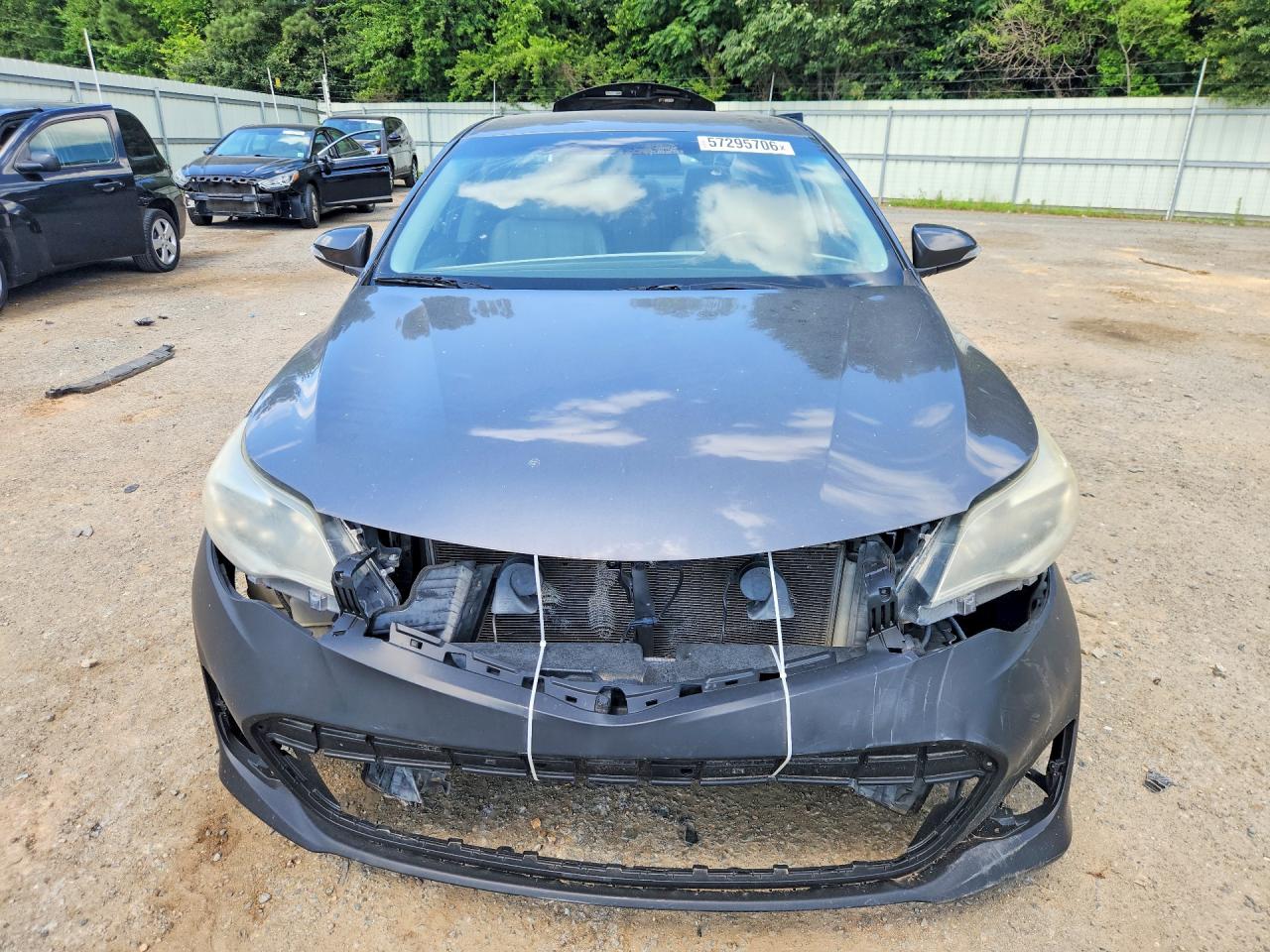 2013 TOYOTA AVALON