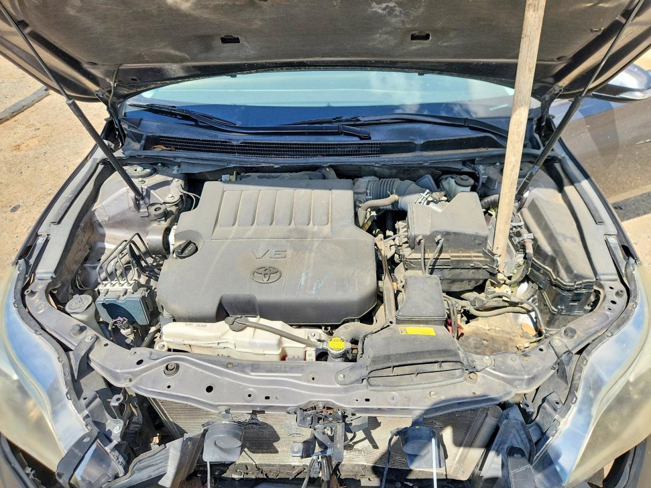 2013 TOYOTA AVALON