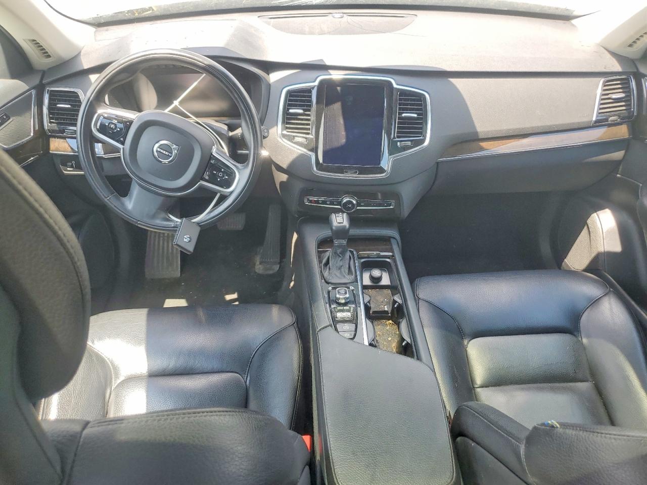2018 VOLVO XC90