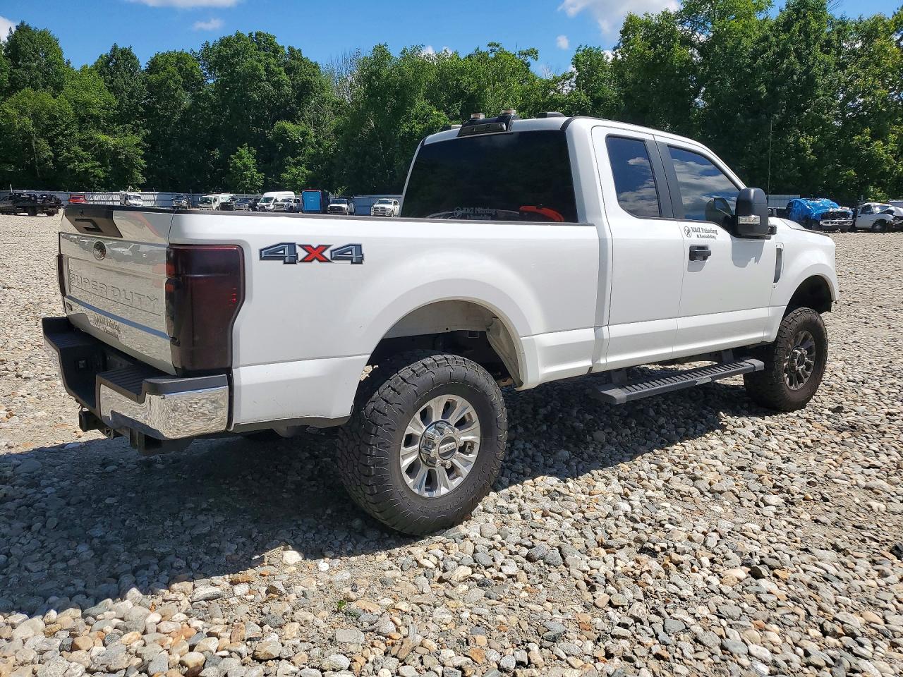 2022 FORD F350