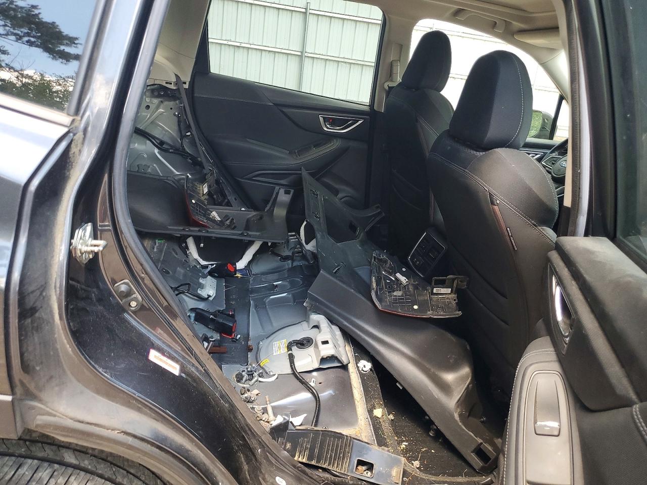 2019 SUBARU FORESTER