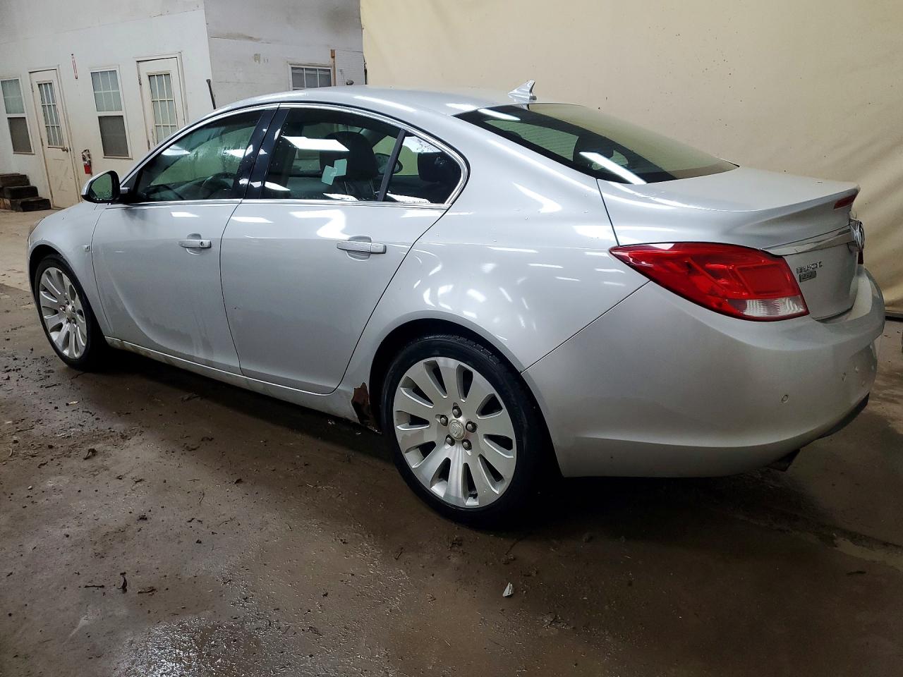 2011 BUICK REGAL