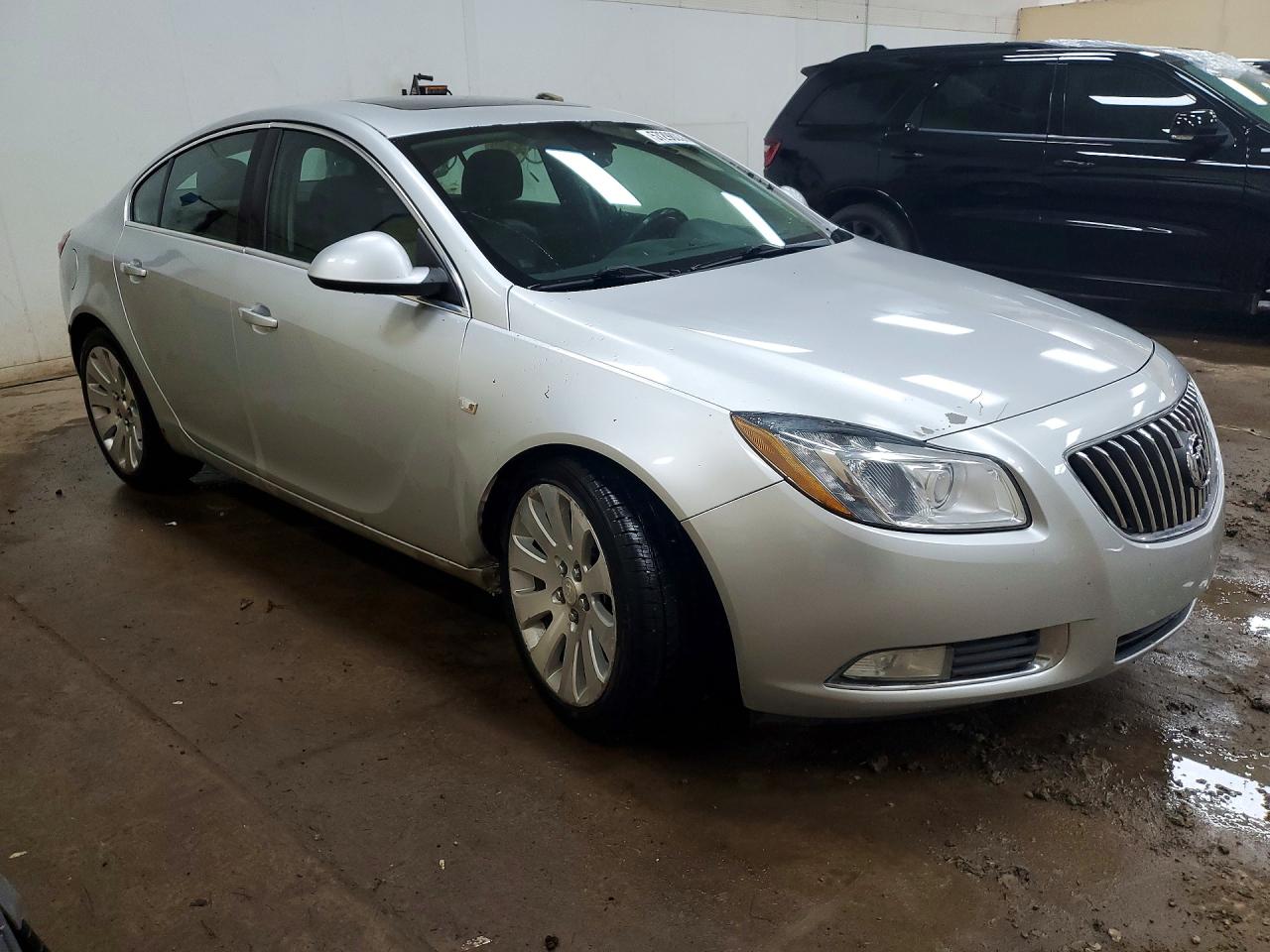 2011 BUICK REGAL