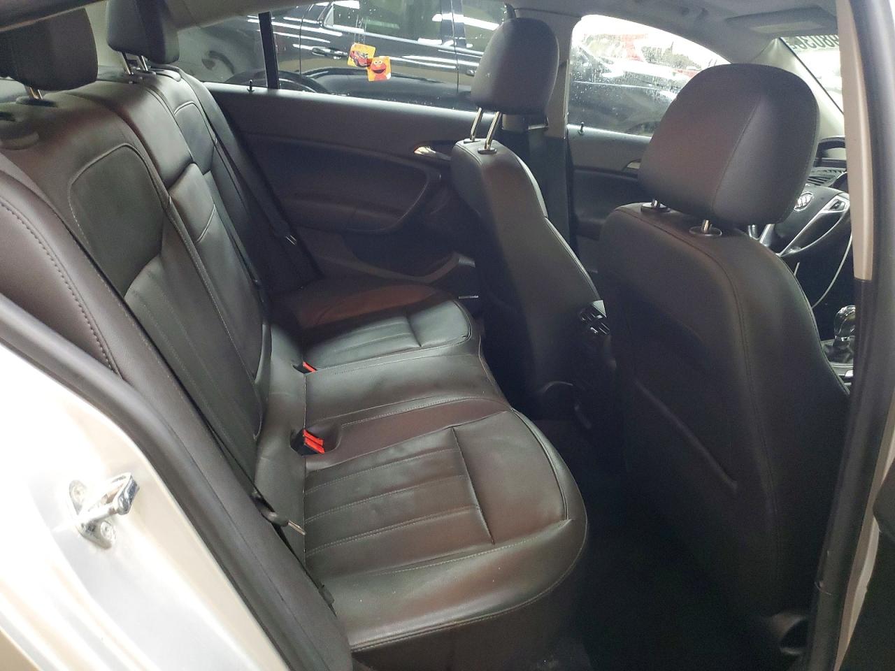 2011 BUICK REGAL