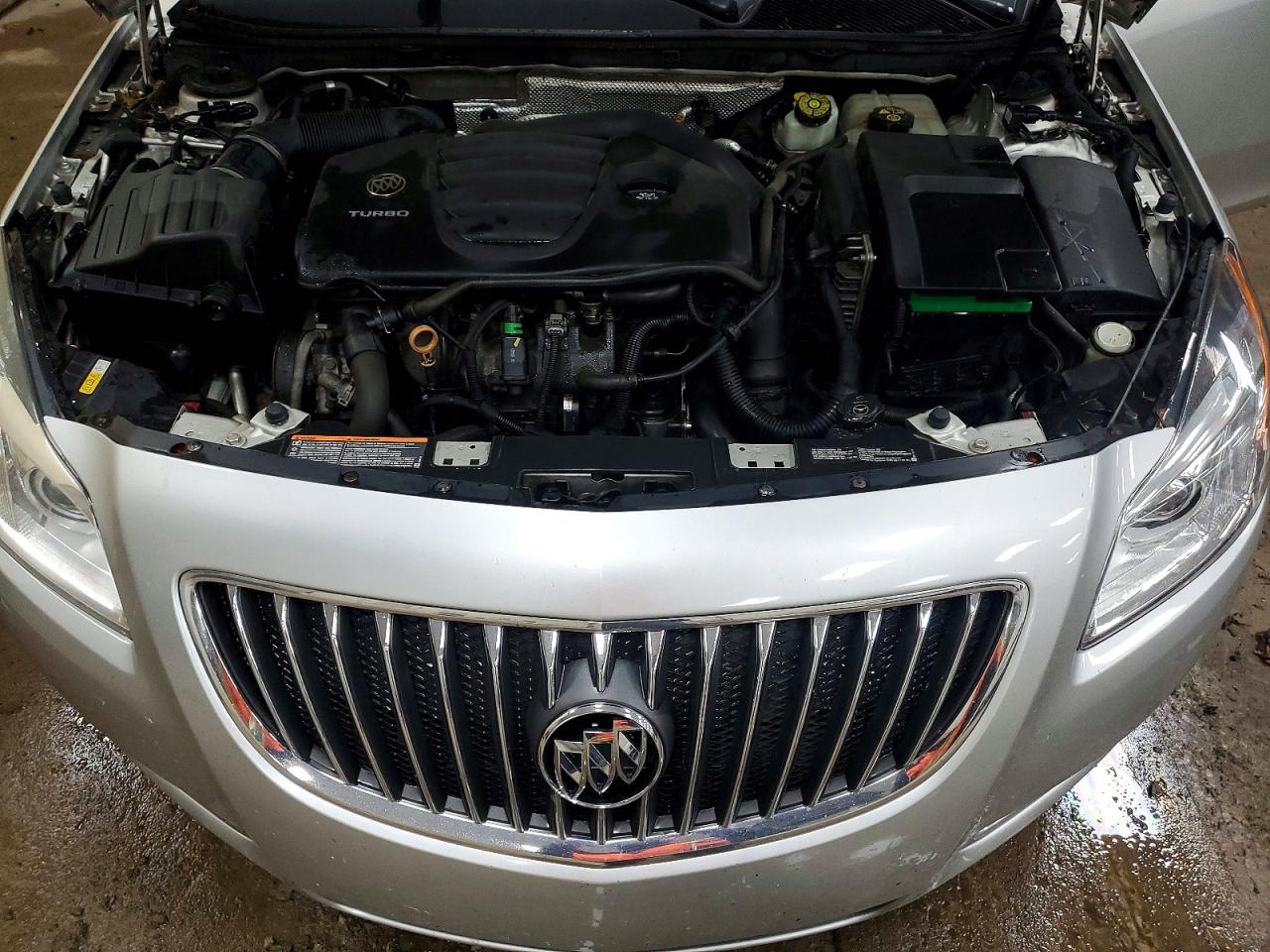 2011 BUICK REGAL